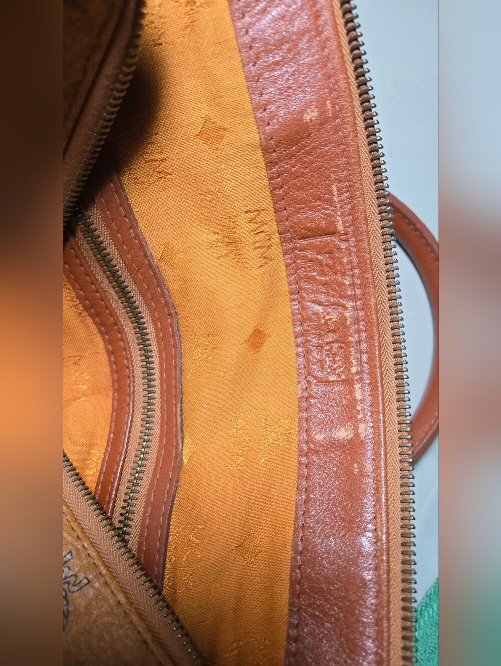 Mcm Visetos Cognac Boston Bag - Picture 15 of 16